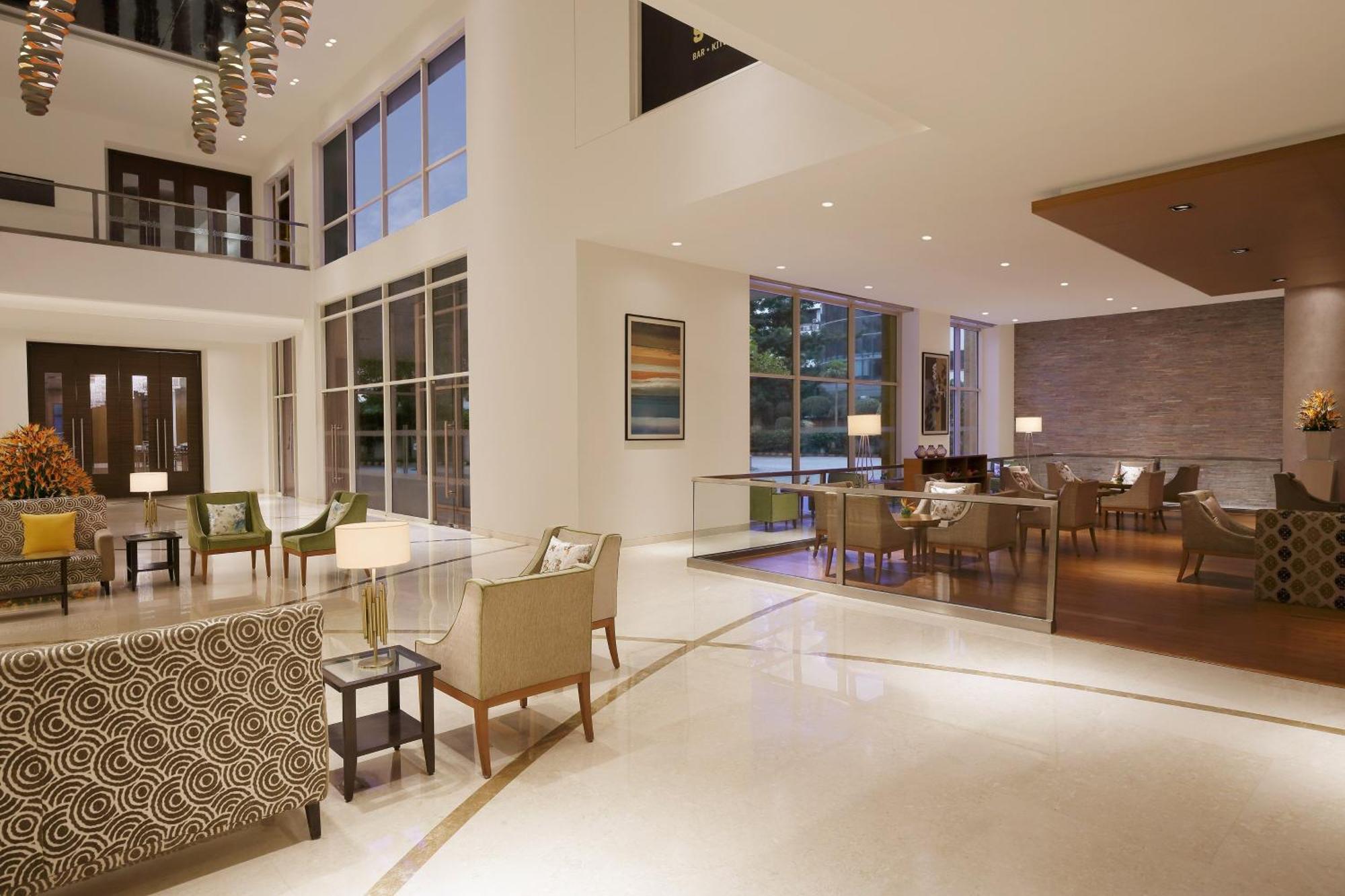 Four Points By Sheraton Hotel And Serviced Apartments Púna Exteriér fotografie